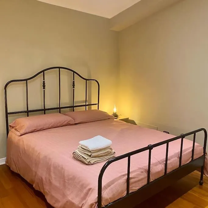 Apartment Appartamento Antica Via Del Dromo Messina Italy
